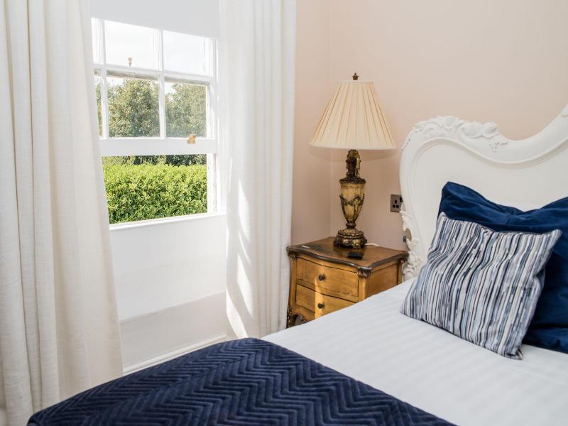 The Retreat New Forest image