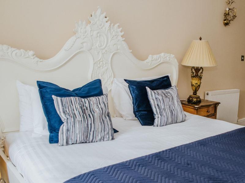 The Retreat New Forest image