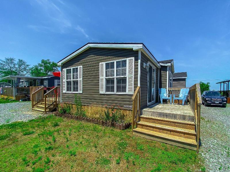 Falcon Cottages