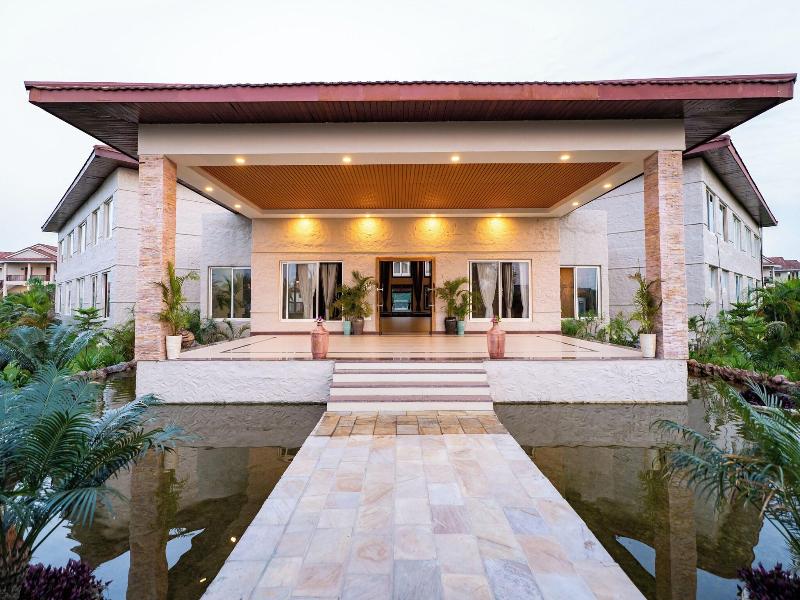 River Bank Jungle Resort image