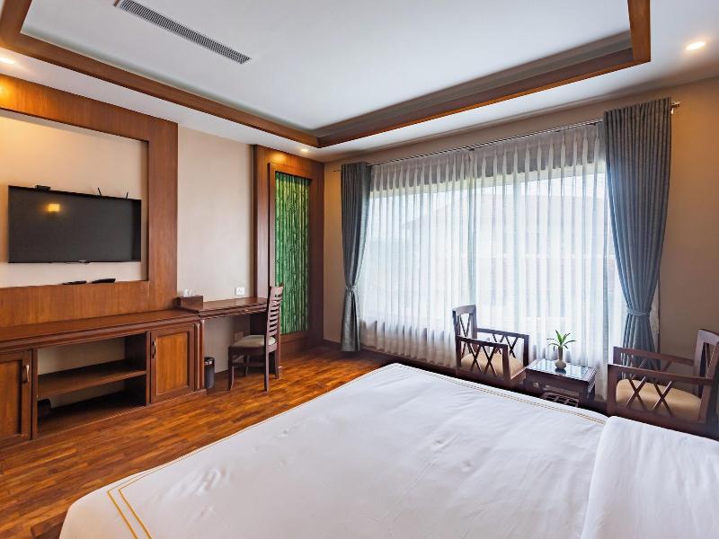 River Bank Jungle Resort image
