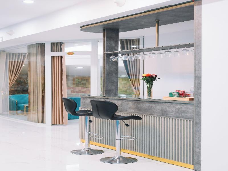 Quy Tai Premium Hotel image