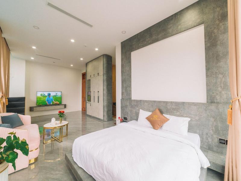 Quy Tai Premium Hotel image