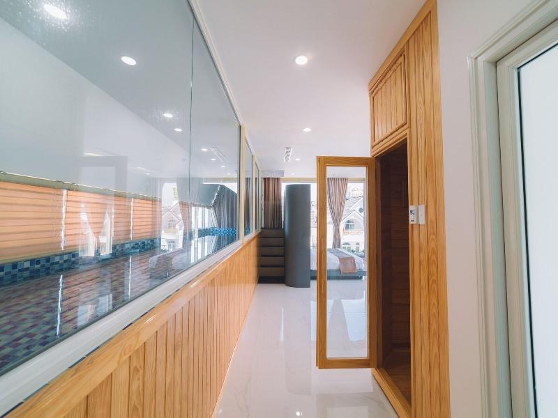Quy Tai Premium Hotel image