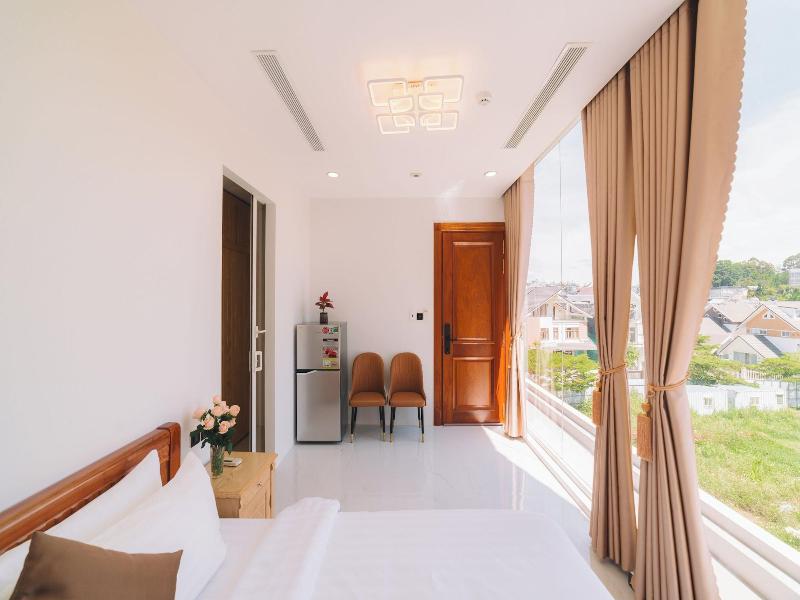 Quy Tai Premium Hotel image