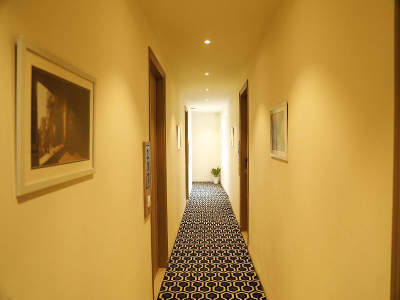 Hotel The Royal Vista image