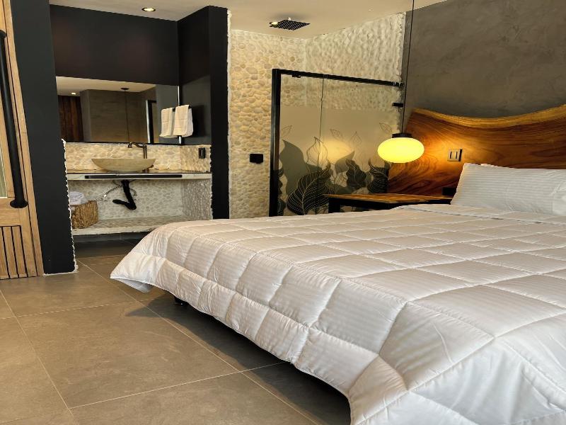 Hotel Zelva Negra image
