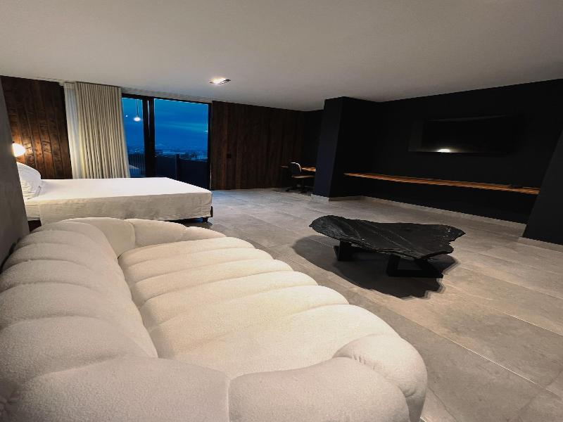 Hotel Zelva Negra image