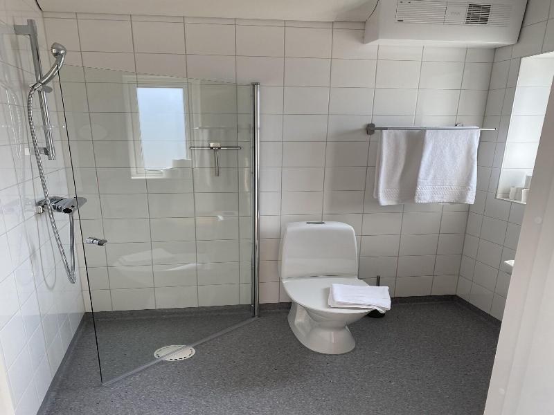 Bedinge Golfklubb Hotell image