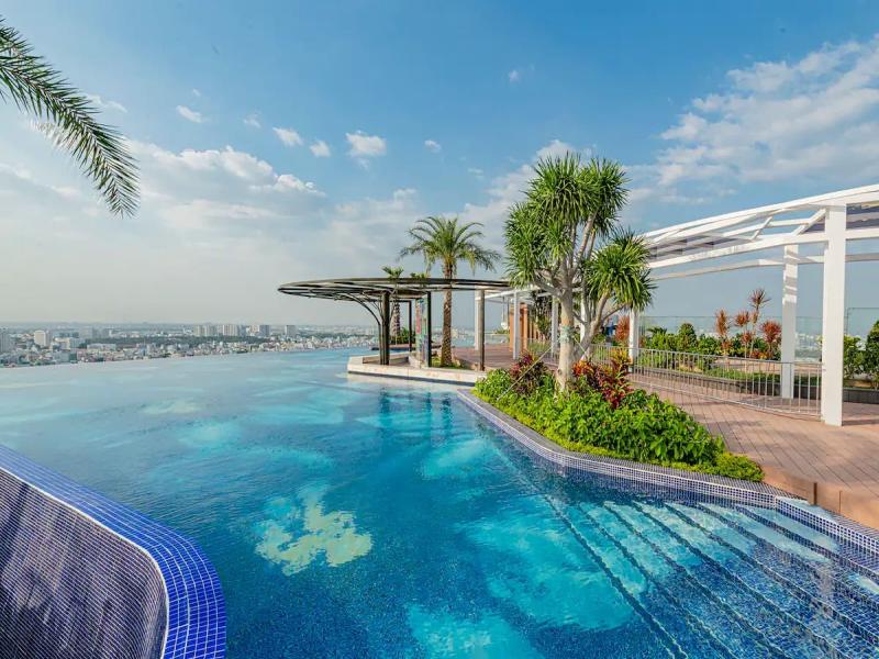 Terra Royal Luxury Vacation image