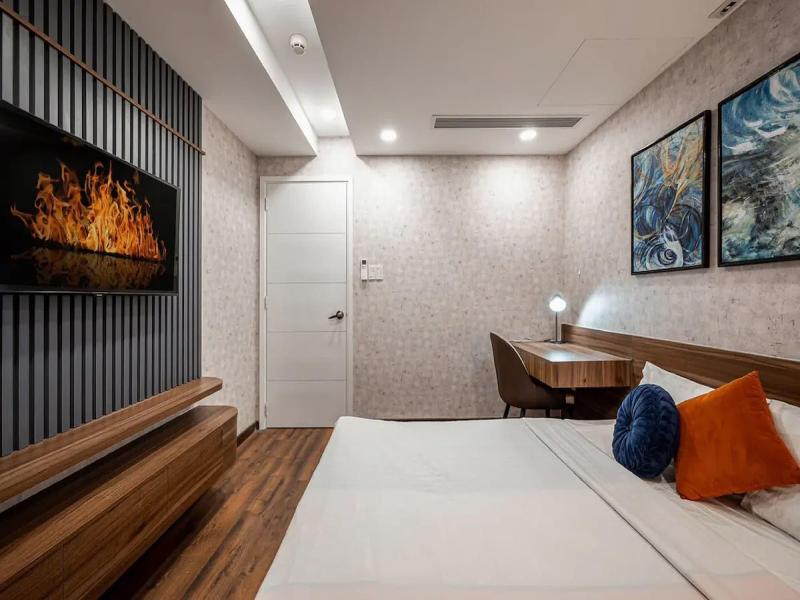 Terra Royal Luxury Vacation image