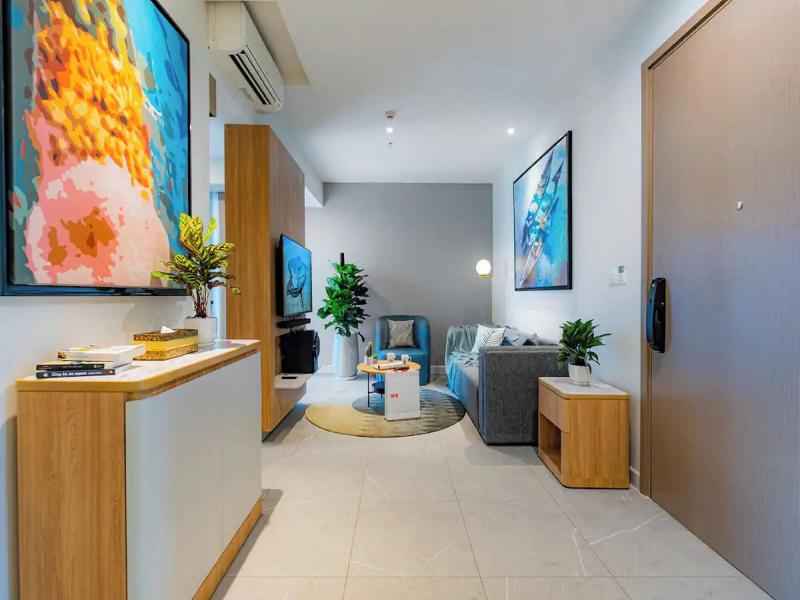 Terra Royal Luxury Vacation image