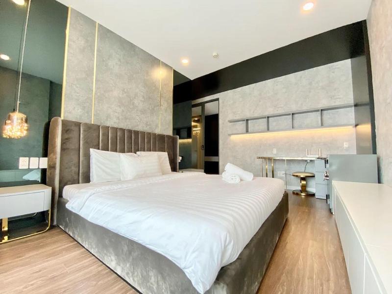 Terra Royal Luxury Vacation image