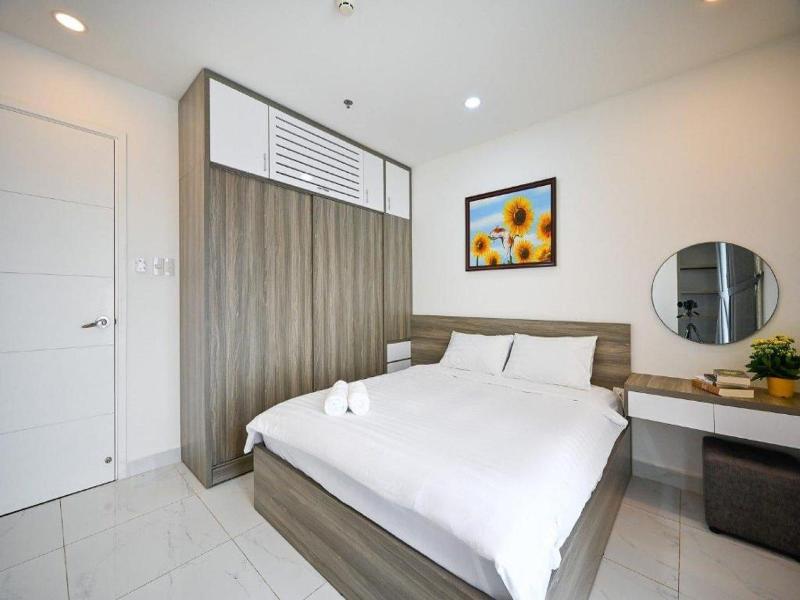 Terra Royal Luxury Vacation image