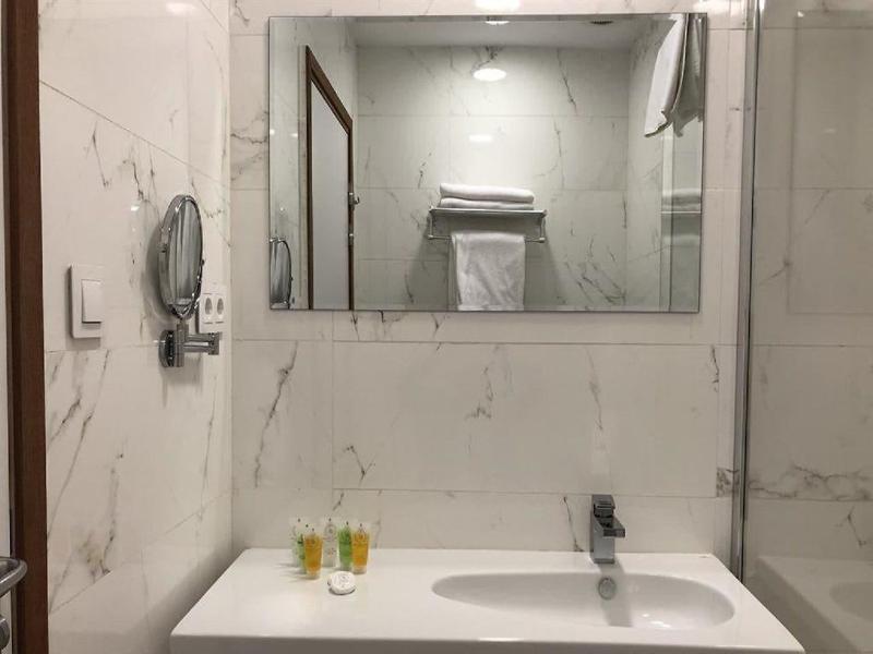 Hotel Vendome Khaled image