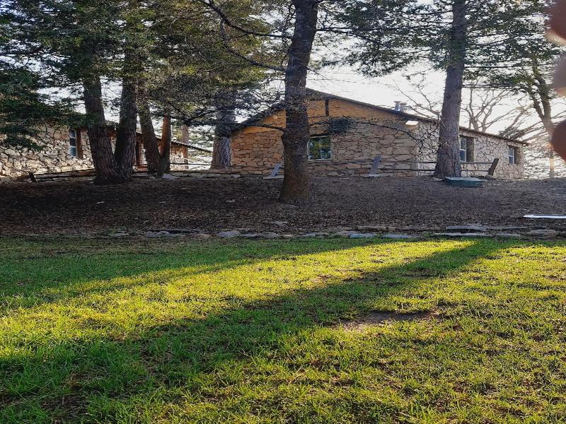 Sherwood Arms Motel image