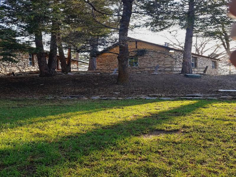 Sherwood Arms Motel image