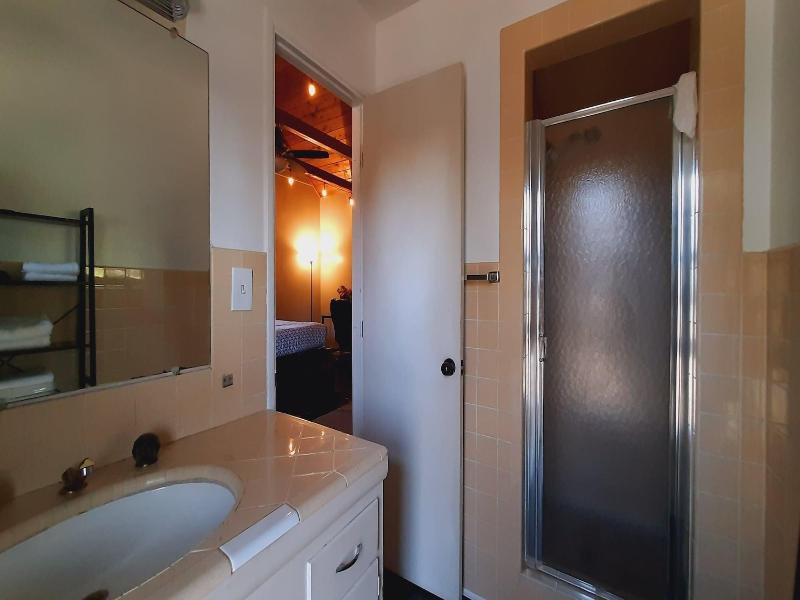 Sherwood Arms Motel image
