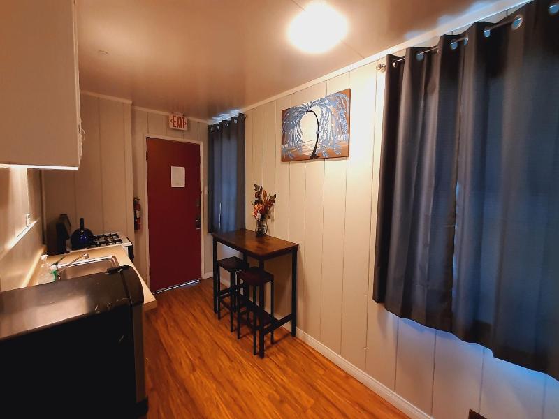 Sherwood Arms Motel image