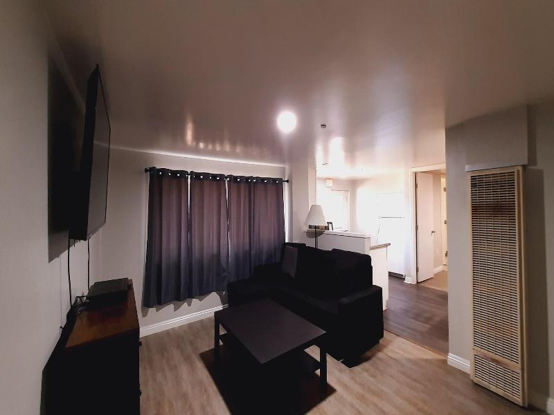 Sherwood Arms Motel image
