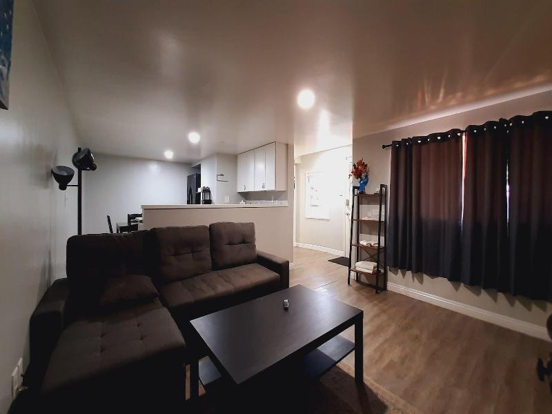Sherwood Arms Motel image