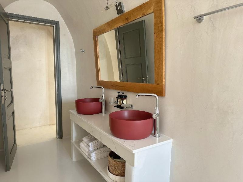 Dagaz Suites image