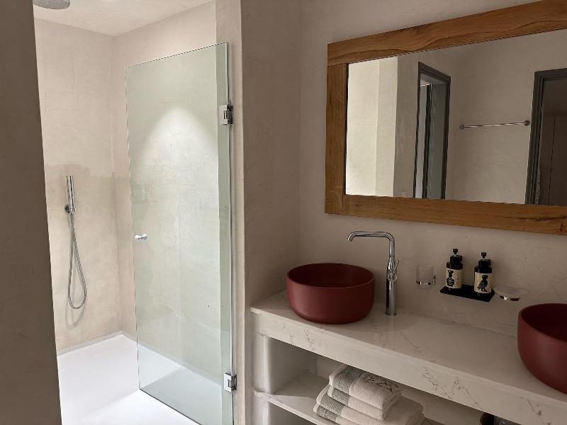Dagaz Suites image