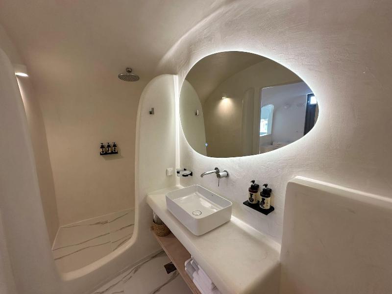 Dagaz Suites image