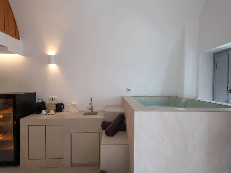 Dagaz Suites image
