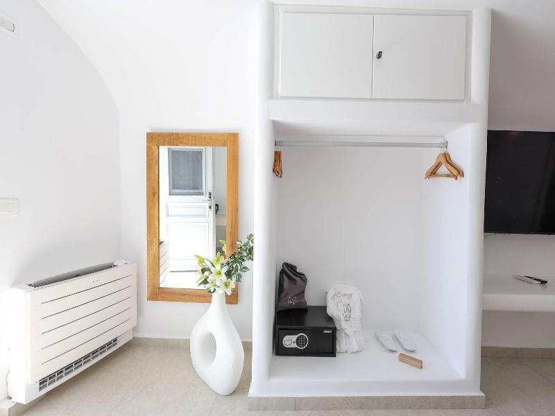 Dagaz Suites image