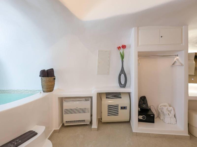Dagaz Suites image