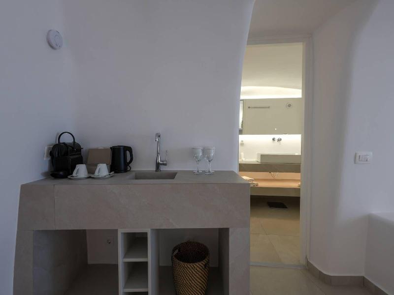 Dagaz Suites image