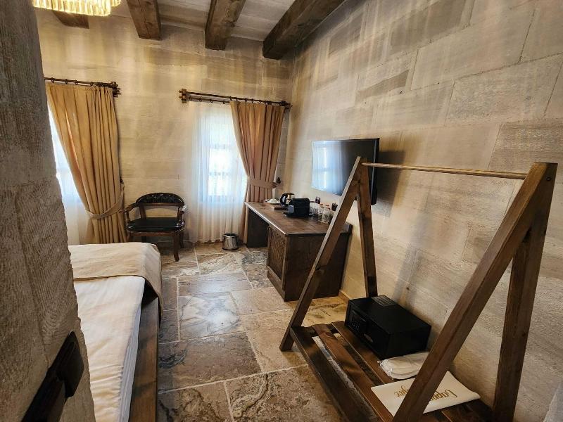 Noah's Ark Cave Hotel image