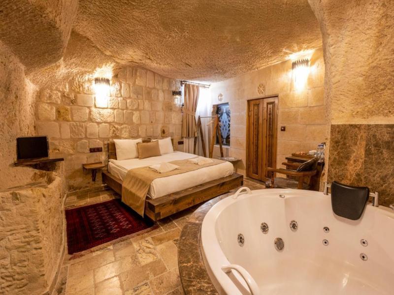 Noah's Ark Cave Hotel image