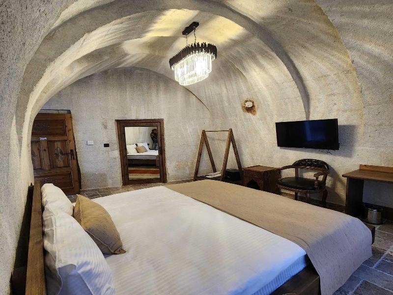 Noah's Ark Cave Hotel image