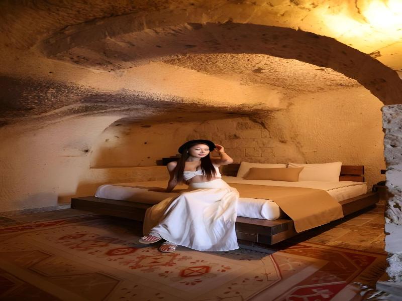 Noah's Ark Cave Hotel image