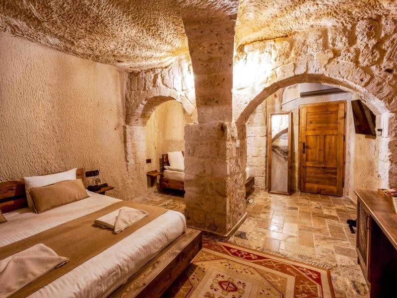 Noah's Ark Cave Hotel image