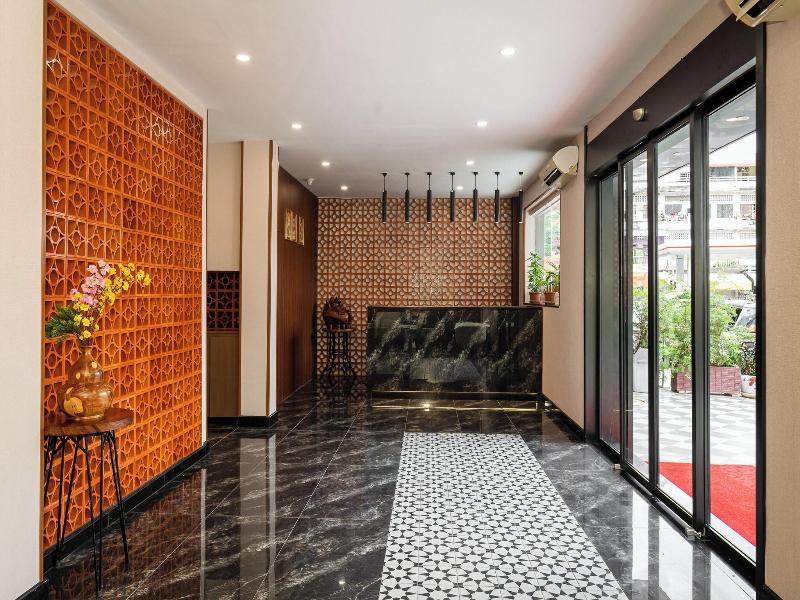 Aurea Delight Hotel image