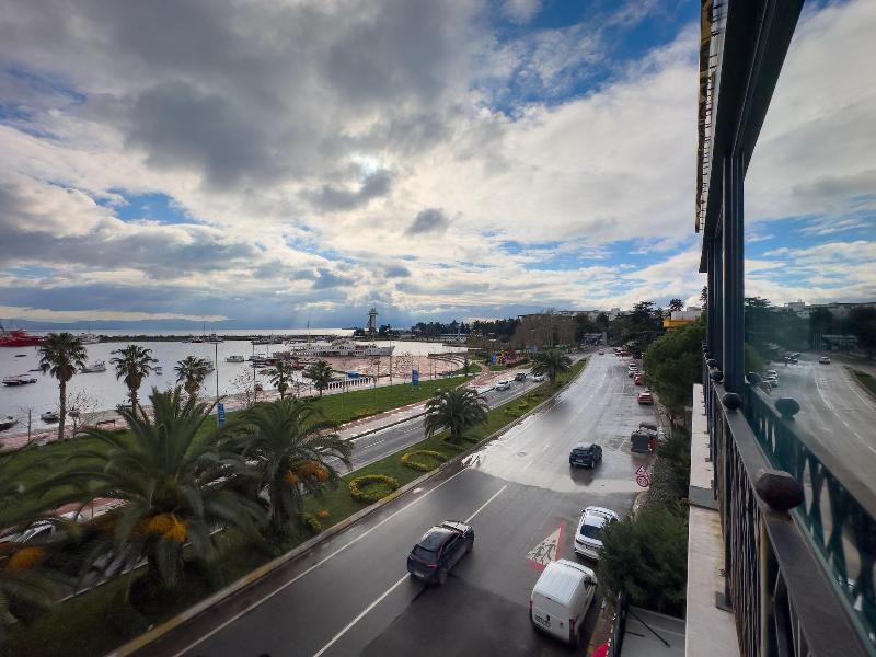 Mihman Hotel image
