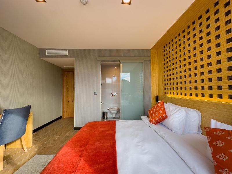 Mihman Hotel image