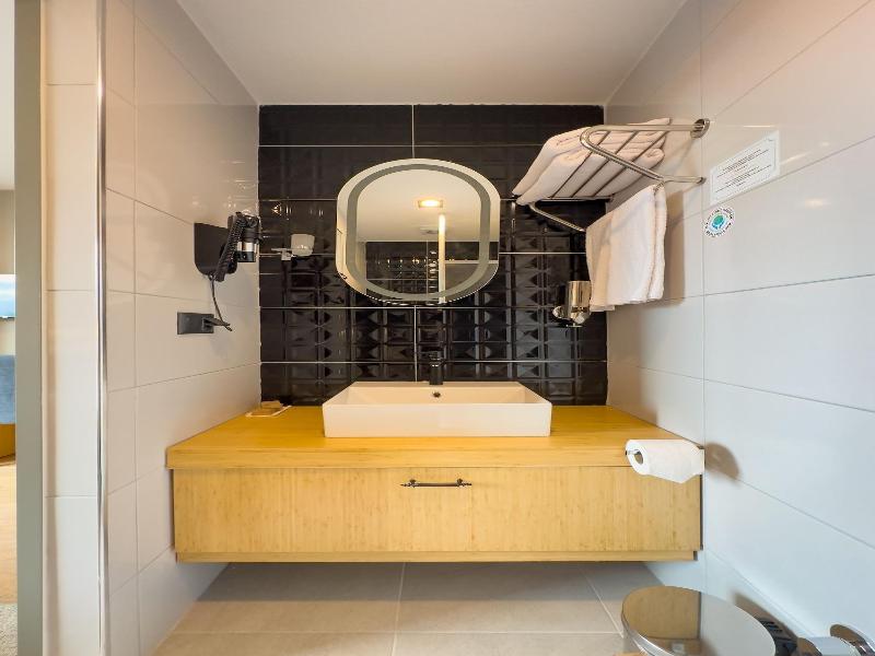 Mihman Hotel image