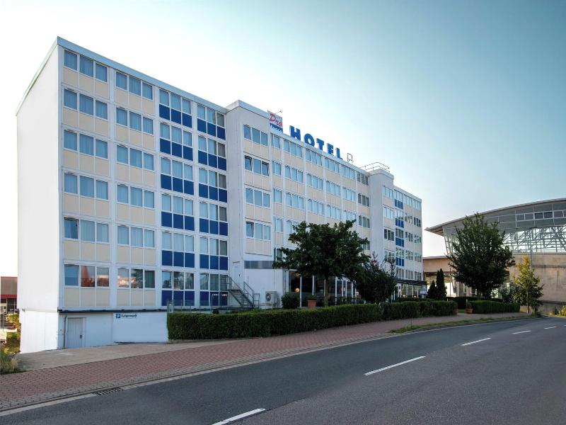 [bee]village Messehotel Hannover-laatzen. image
