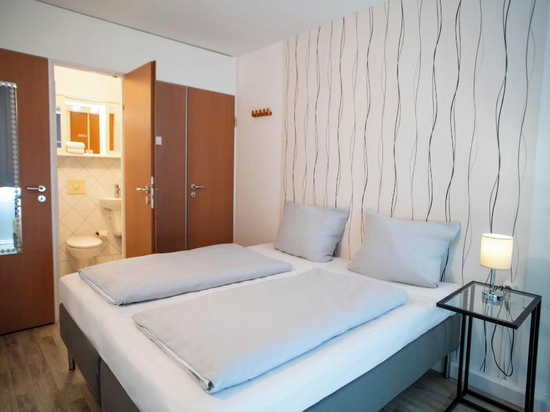 [bee]village Messehotel Hannover-laatzen. image