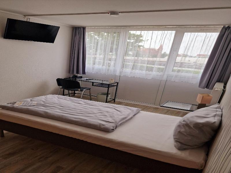 [bee]village Messehotel Hannover-laatzen. image