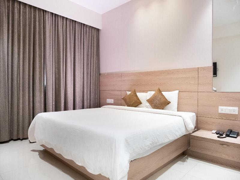 Hypons Hotel Koramangala image