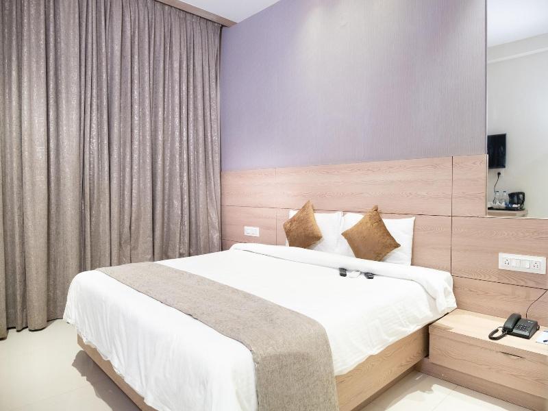 Hypons Hotel Koramangala image