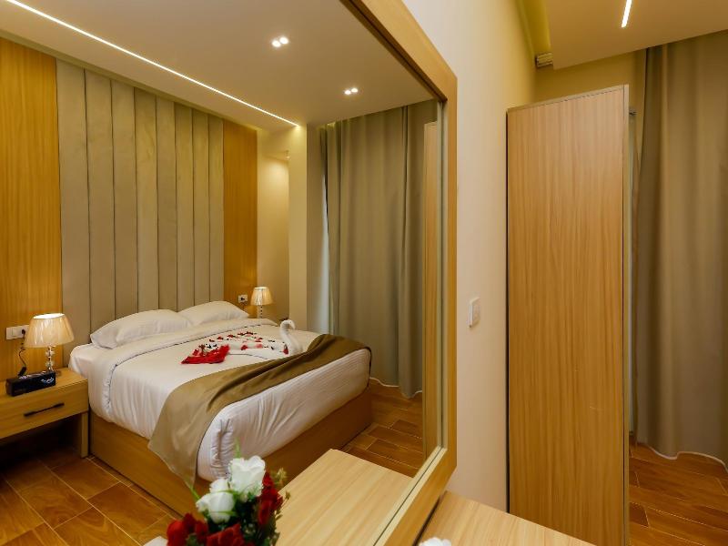 Rizk Pyramids View Hotel image