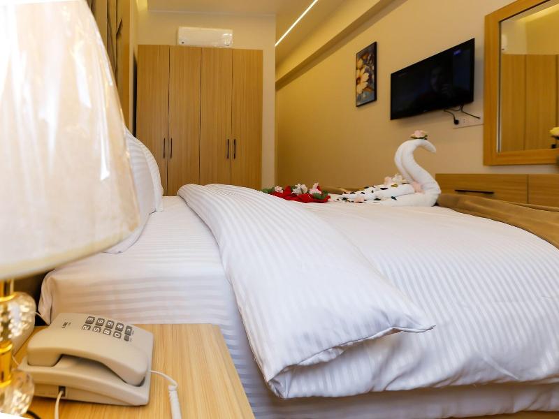 Rizk Pyramids View Hotel image