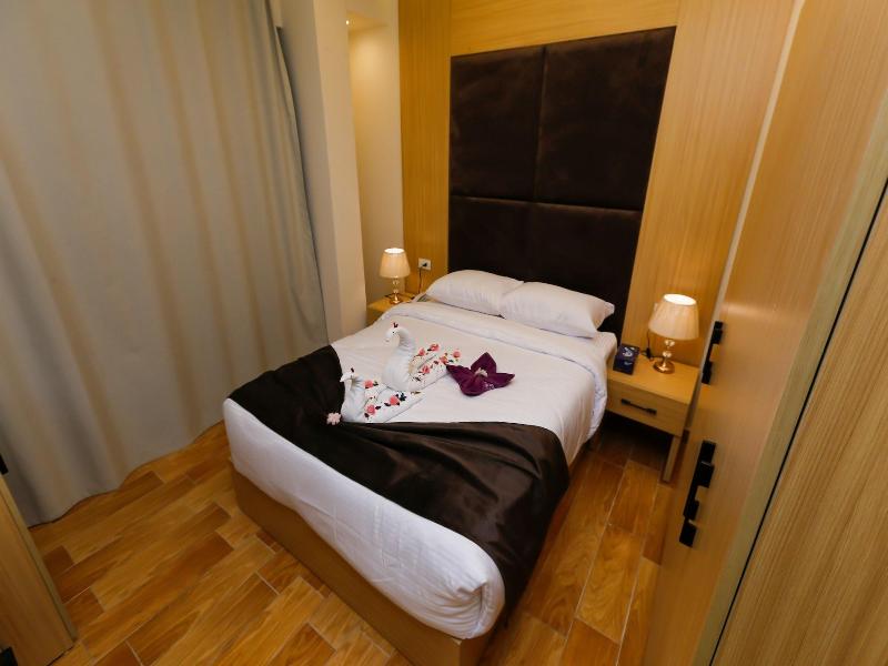 Rizk Pyramids View Hotel image