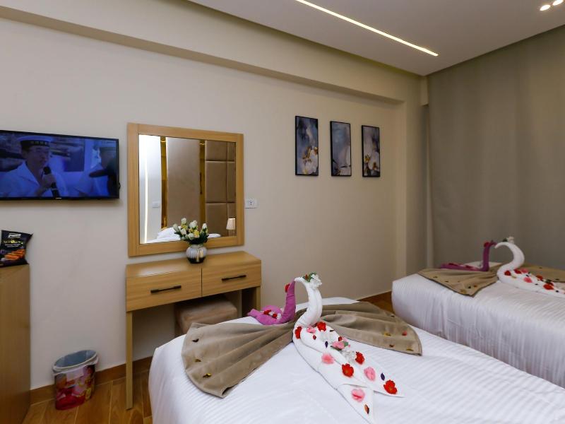 Rizk Pyramids View Hotel image